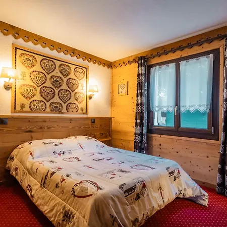 L'ours 아파트 Châtel